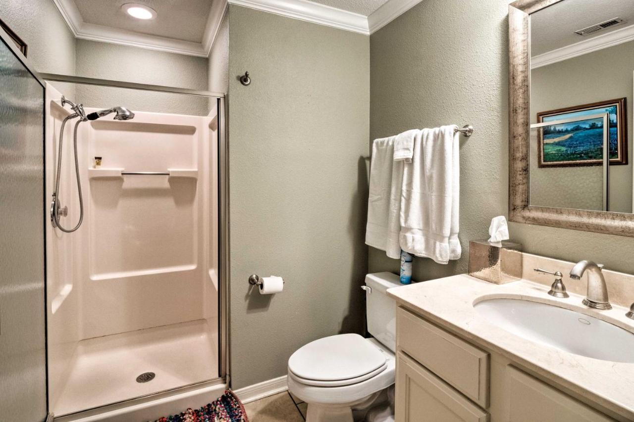 Lakefront Lago Vista Condo With Resort Amenities! Екстериор снимка